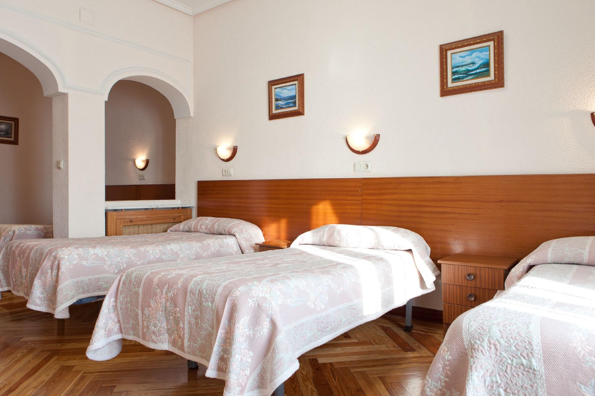Hostal Zamora Madrid Exterior photo